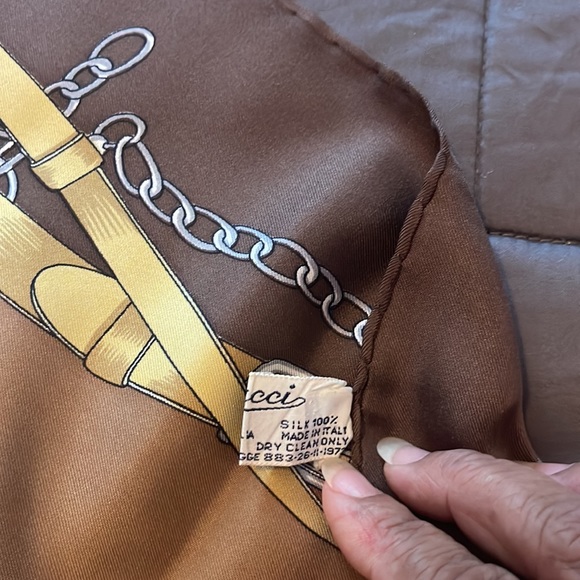 Gucci authentic scarf in mint pre owned condition minor flaw has been pictured. - Picture 4 of 9